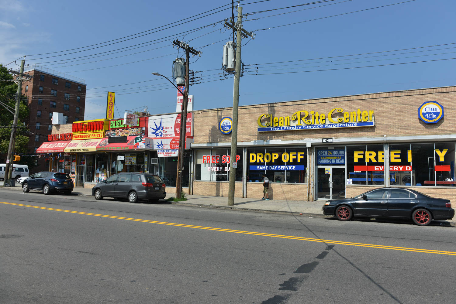 11701 Guy R. Brewer Blvd First Class Management (FCMRE)